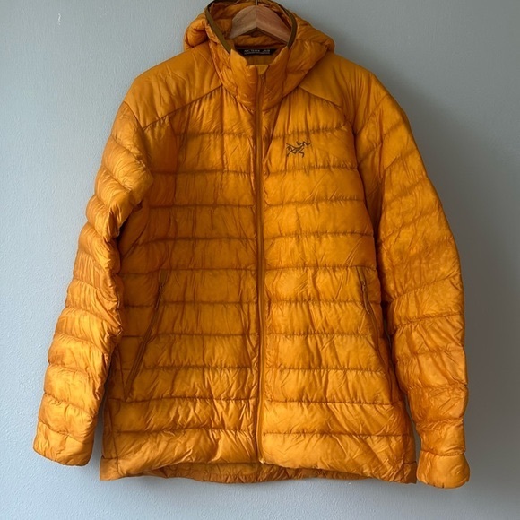 Arc’teryx • Lightweight Cerium Hoodie Size Extra Large Edziza Yellow Orange - Picture 2 of 16